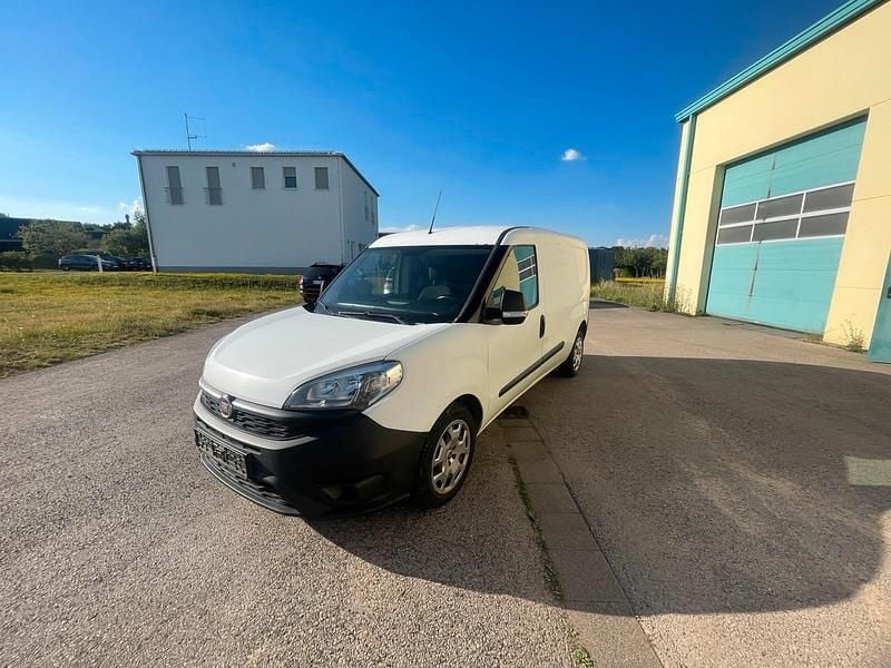 Gebraucht 2015 Fiat Doblò Van / Kleinbus | 3.800 € (Fairer Preis) - Bild 1/4