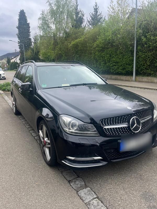 Schwarz Gebraucht 2014 Mercedes C220 Kombi | 8.000 € (Guter Preis) - Bild 1/4