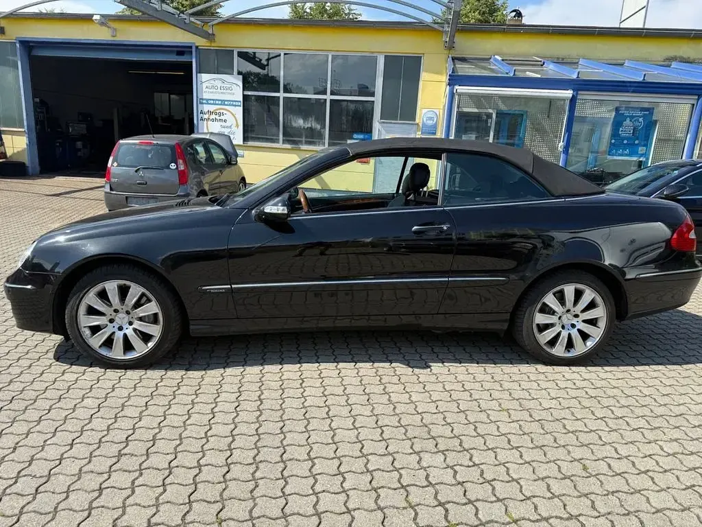 Gebraucht Mercedes CLK350 Elegance 272 PS (200 kW) 2006 Schwarz Cabrio