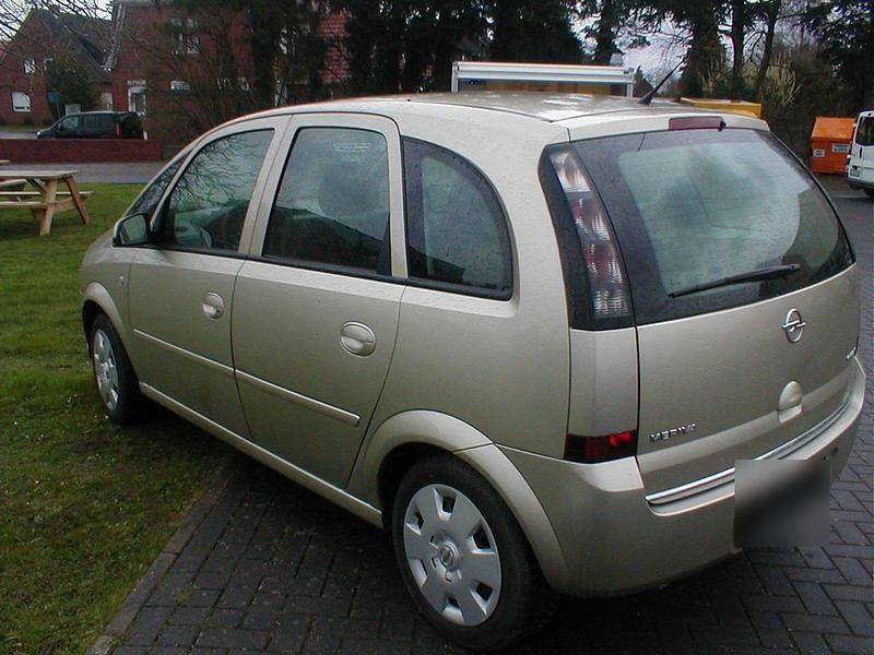 Gebraucht Opel Meriva 90 PS (66 kW) 2008 Gold Van / Kleinbus