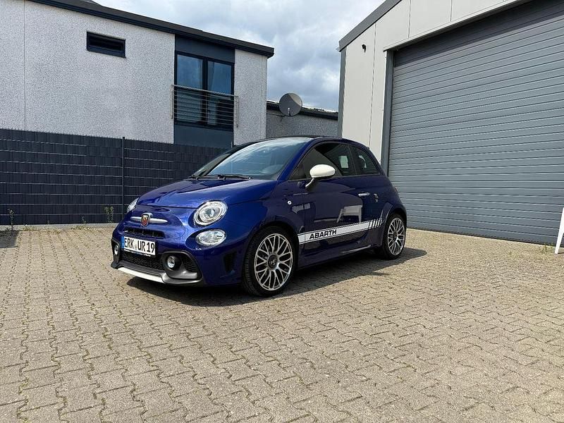 Gebraucht Abarth 595 145 PS (106 kW) 2018 Blau Cabrio
