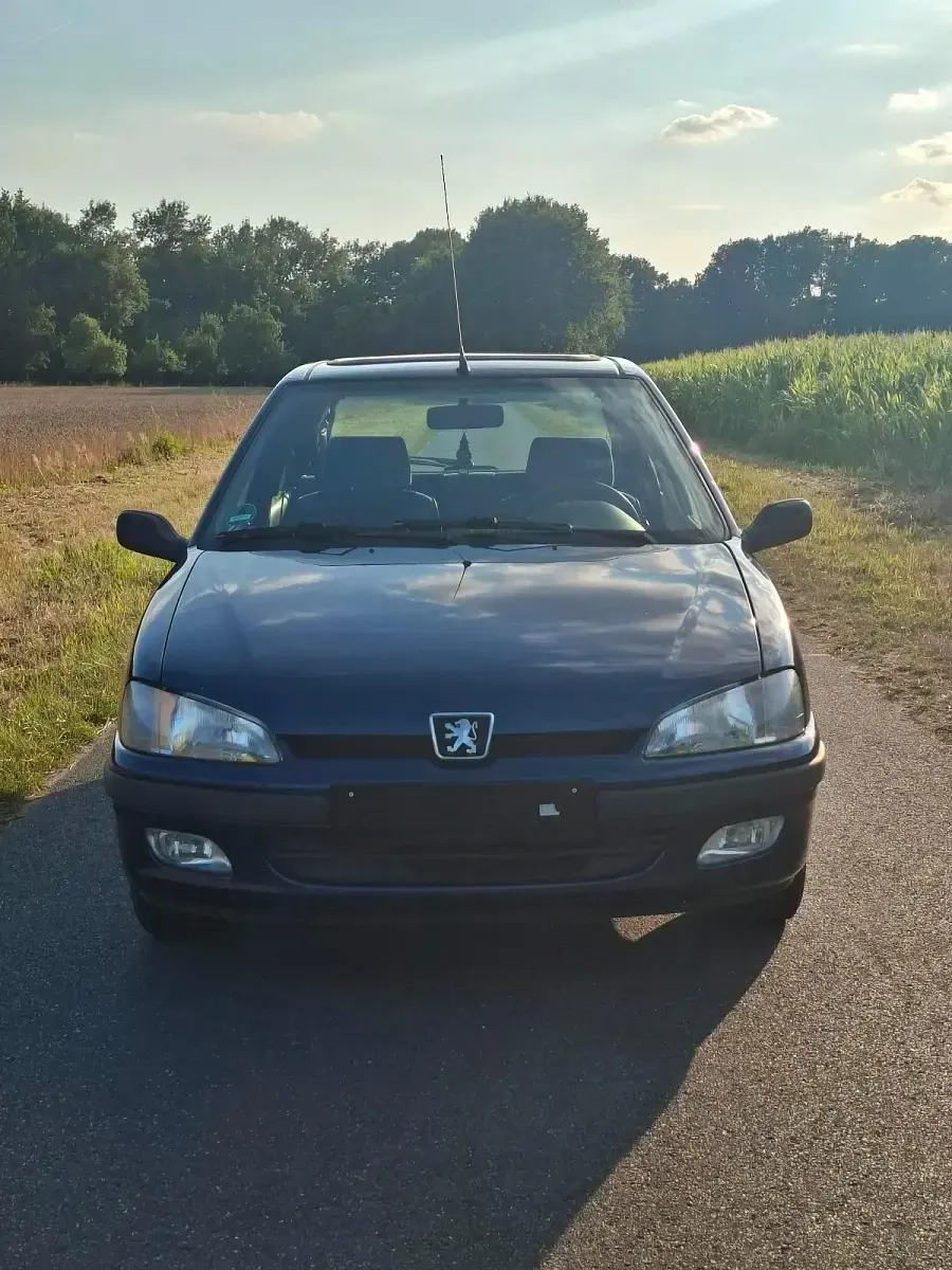 Gebraucht Peugeot 106 60 PS (44 kW) 1998 Blau Kleinwagen