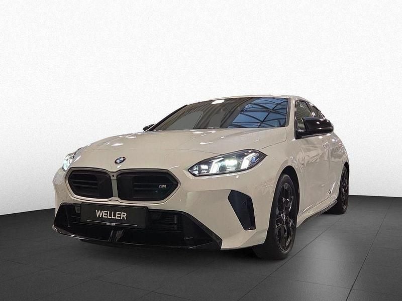 Gebraucht BMW M135 Performance 300 PS (220 kW) 2025 Weiß Kleinwagen