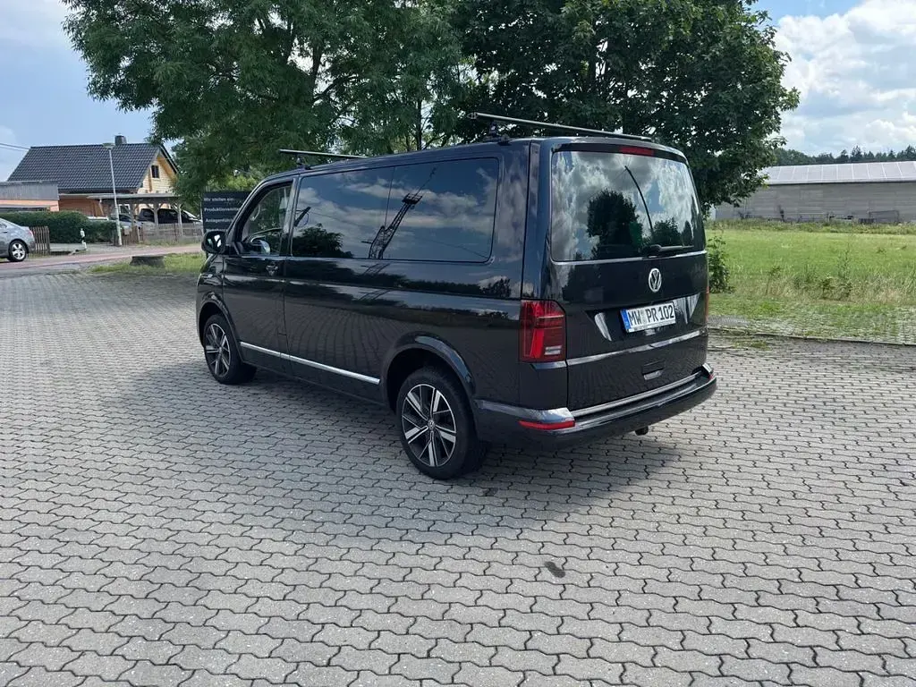 Gebraucht VW Multivan 204 PS (150 kW) 2021 Schwarz Van / Kleinbus