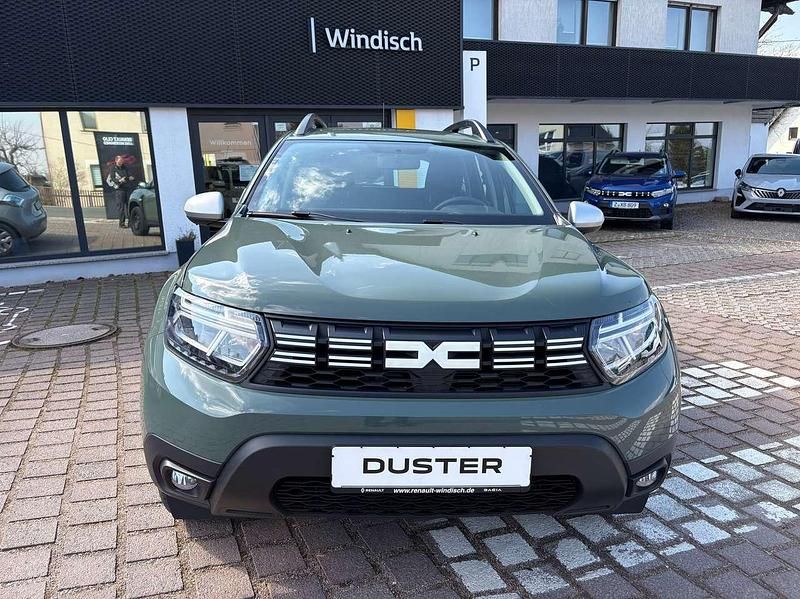 Usata Dacia Duster Expression 101 CV (74 kW) 2023 Verde SUV