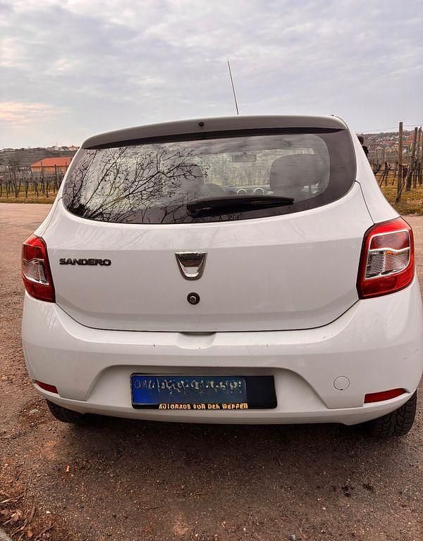 Gebraucht Dacia Sandero Ambiance 75 PS (55 kW) 2014 Weiß Limousine