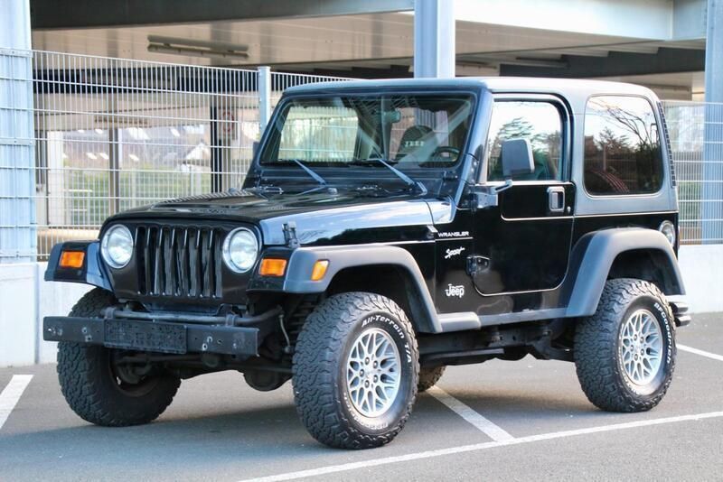 Schwarz Gebraucht 1998 Jeep Wrangler Sport SUV | 11.350 € (Teuer) - Bild 1/4