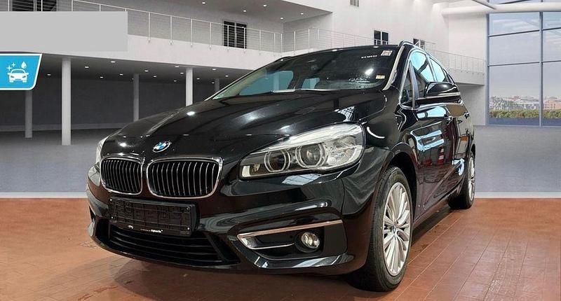 Schwarz Gebraucht 2015 BMW 220 Gran Tourer Luxury Line Van / Kleinbus | 9.999 € (Etwas zu teuer) - Bild 1/4