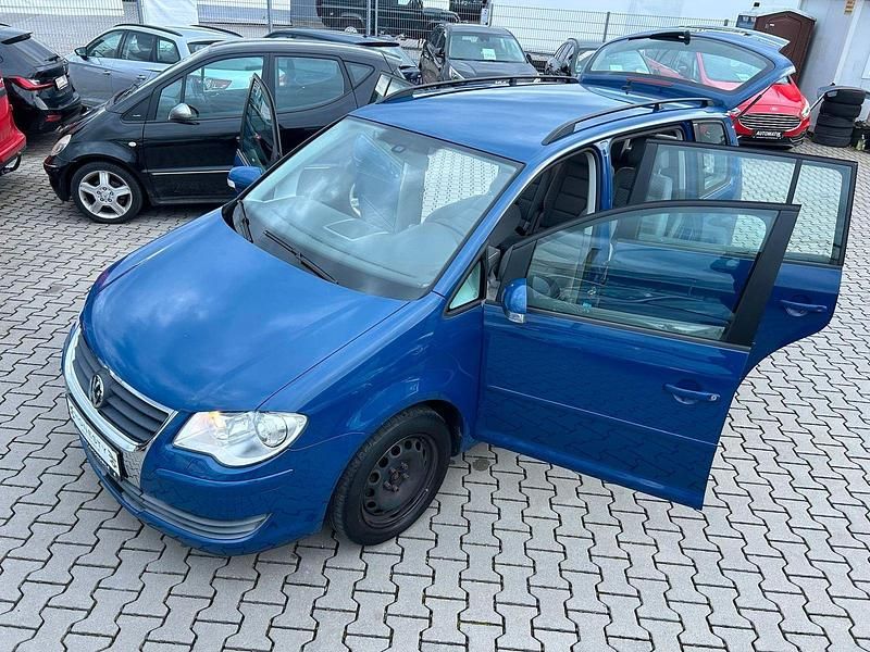 Gebraucht VW Touran Trendline 140 PS (102 kW) 2009 Blau Van / Kleinbus