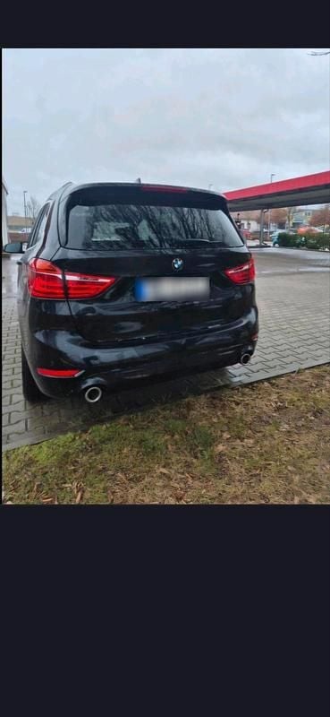 Gebraucht BMW 218 150 PS (110 kW) 2021 Schwarz Kombi