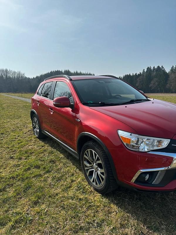 Gebraucht Mitsubishi ASX 115 PS (84 kW) 2018 Rot SUV