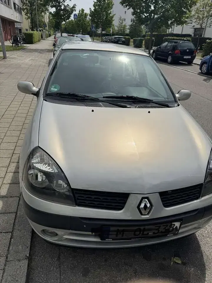 Gebraucht Renault Clio II Expression 75 PS (55 kW) 2003 Grau Limousine