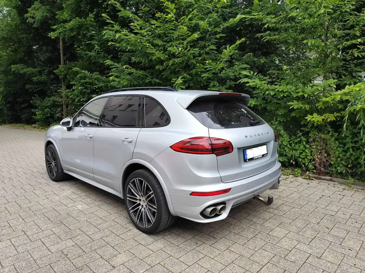 Gebraucht Porsche Cayenne S Diesel 385 PS (283 kW) 2016 Rhodiumsilbermetallic SUV