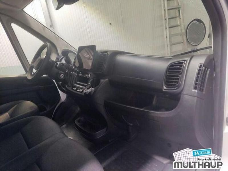 Gebraucht Peugeot Boxer 180 PS (132 kW) 2024 Weiss icy Van