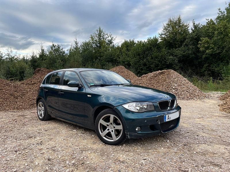 Grün Gebraucht 2007 BMW 118 M Sport Kleinwagen | 2.150 € (Guter Preis) - Bild 1/4