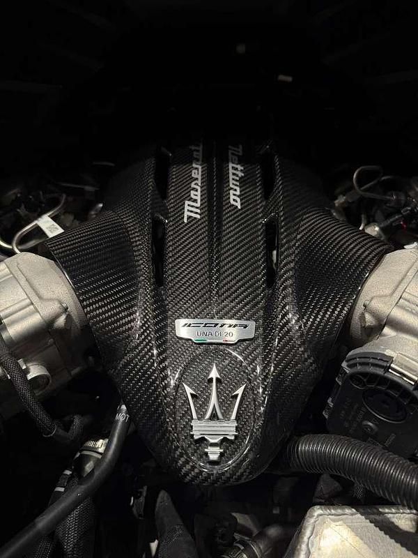 Gebraucht Maserati MC20 630 PS (463 kW) 2024 Biancoaudacematte, blustradale Coupé