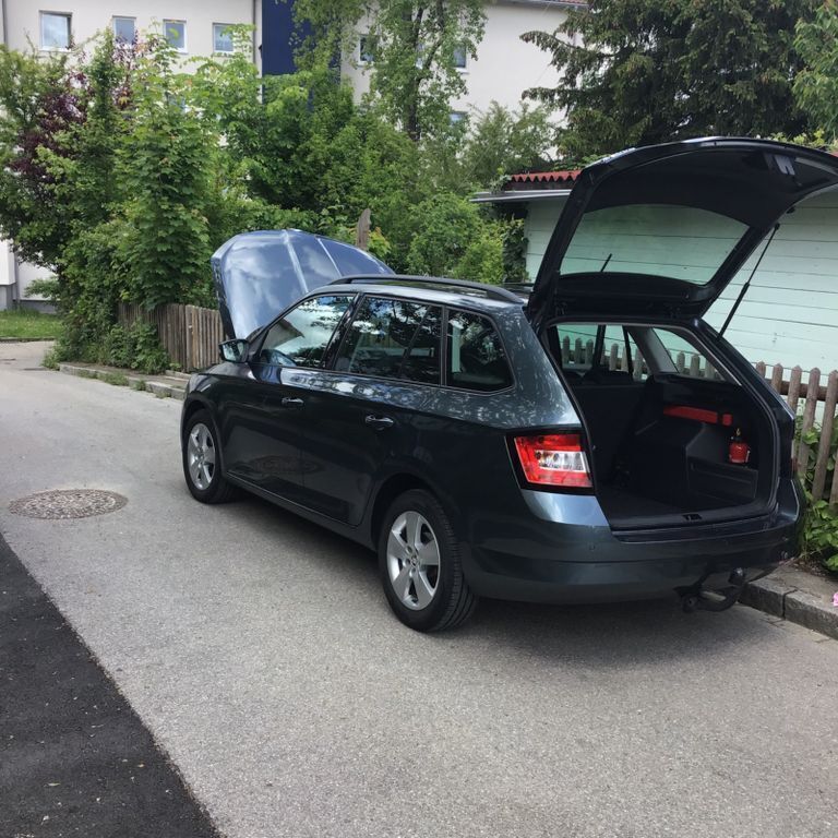 Grau Gebraucht 2018 Skoda Fabia Ambition Kombi | 10.000 € (Fairer Preis) - Bild 1/4