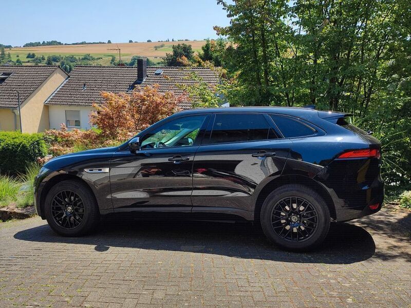Schwarz Gebraucht 2018 Jaguar F-Pace R-Sport SUV | 26.000 € (Guter Preis) - Bild 1/4