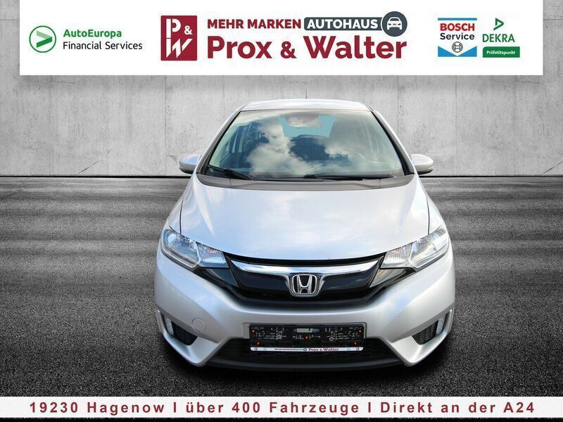 Alabaster silver metallic (silber) Gebraucht 2017 Honda Jazz Trend Kleinwagen | 11.900 € (Fairer Preis) - Bild 1/4