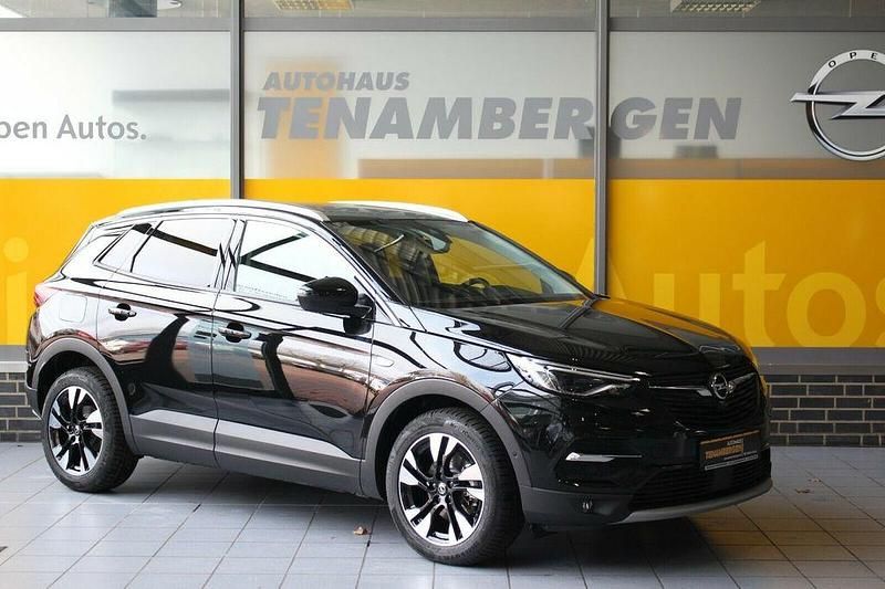 Diamant schwarz/karbon schwarz Gebraucht 2021 Opel Grandland X Ultimate SUV | 25.950 € (Teuer) - Bild 1/4