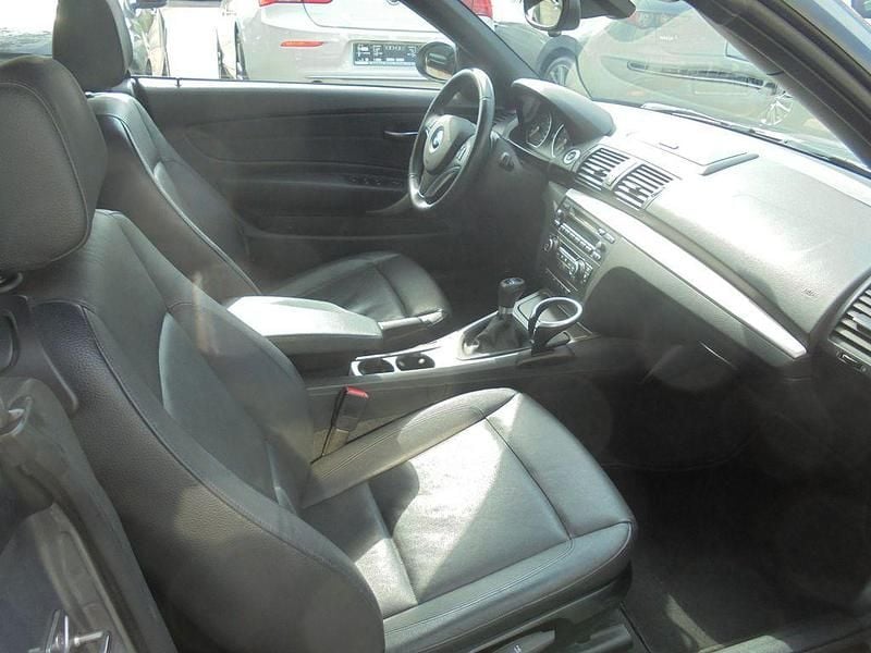 Gebraucht BMW 118 Cabriolet 143 PS (105 kW) 2009 Grau Cabrio