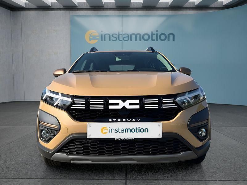 Beige Neu 2025 Dacia Sandero Stepway Kleinwagen | 19.499 € (Fairer Preis) - Bild 1/4