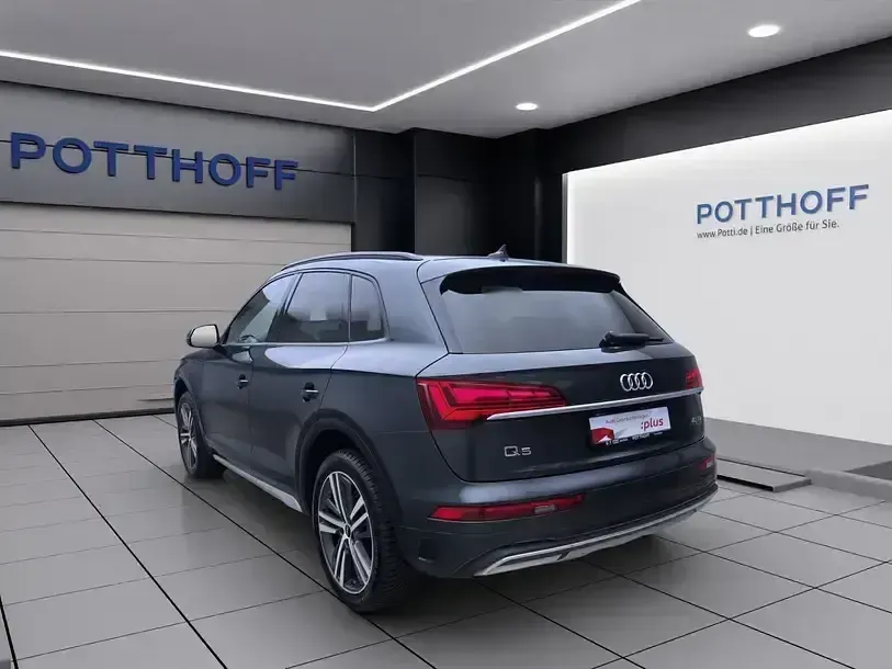 Gebraucht Audi Q5 Advanced 204 PS (150 kW) 2022 Manhattangrau metallic SUV