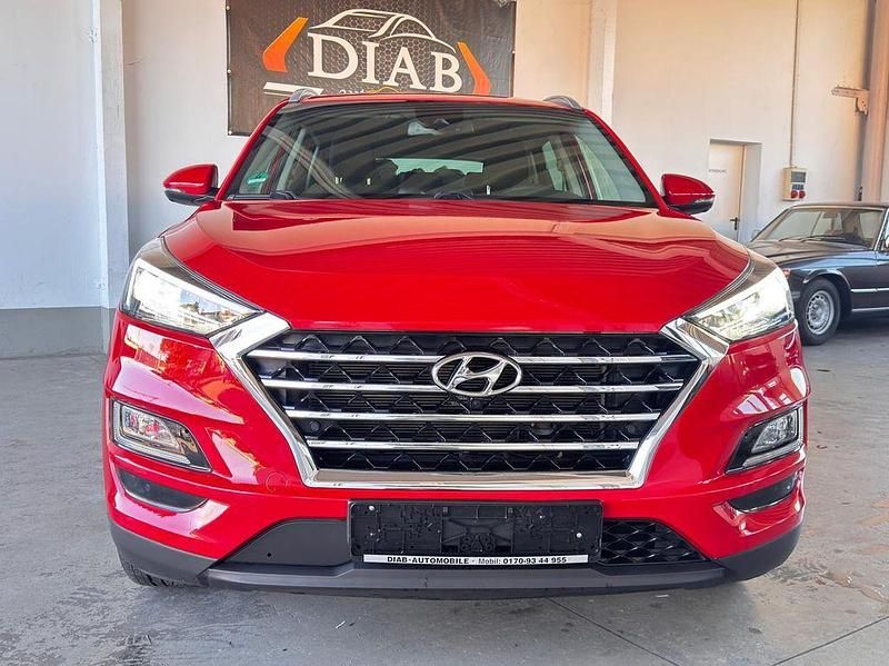 Gebraucht Hyundai Tucson Style 132 PS (97 kW) 2020 Rot SUV