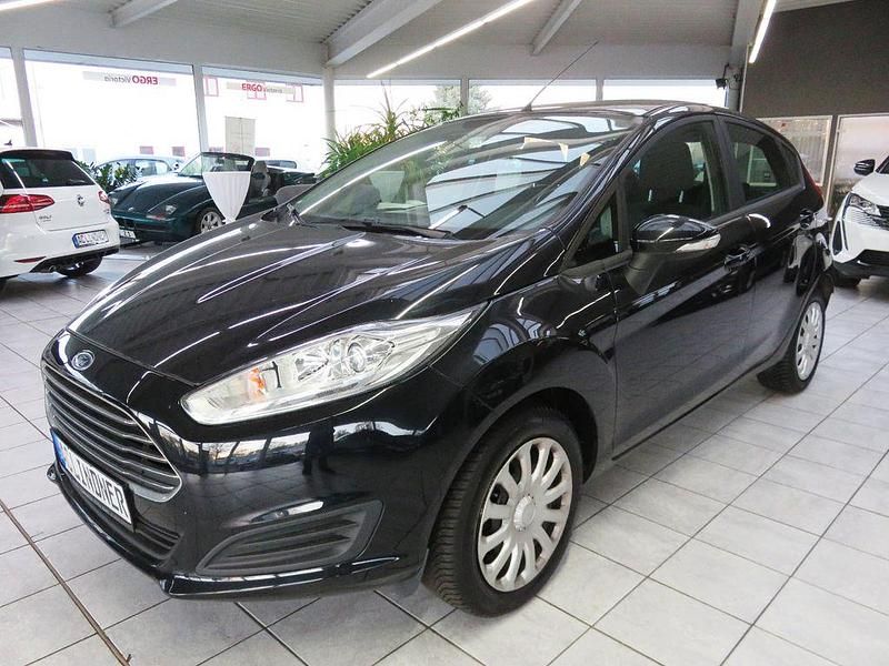Gebraucht Ford Fiesta Trend 80 PS (58 kW) 2015 Schwarz Limousine