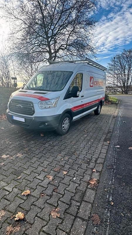 Gebraucht Ford Transit 136 PS (100 kW) 2018 Weiß Van / Kleinbus