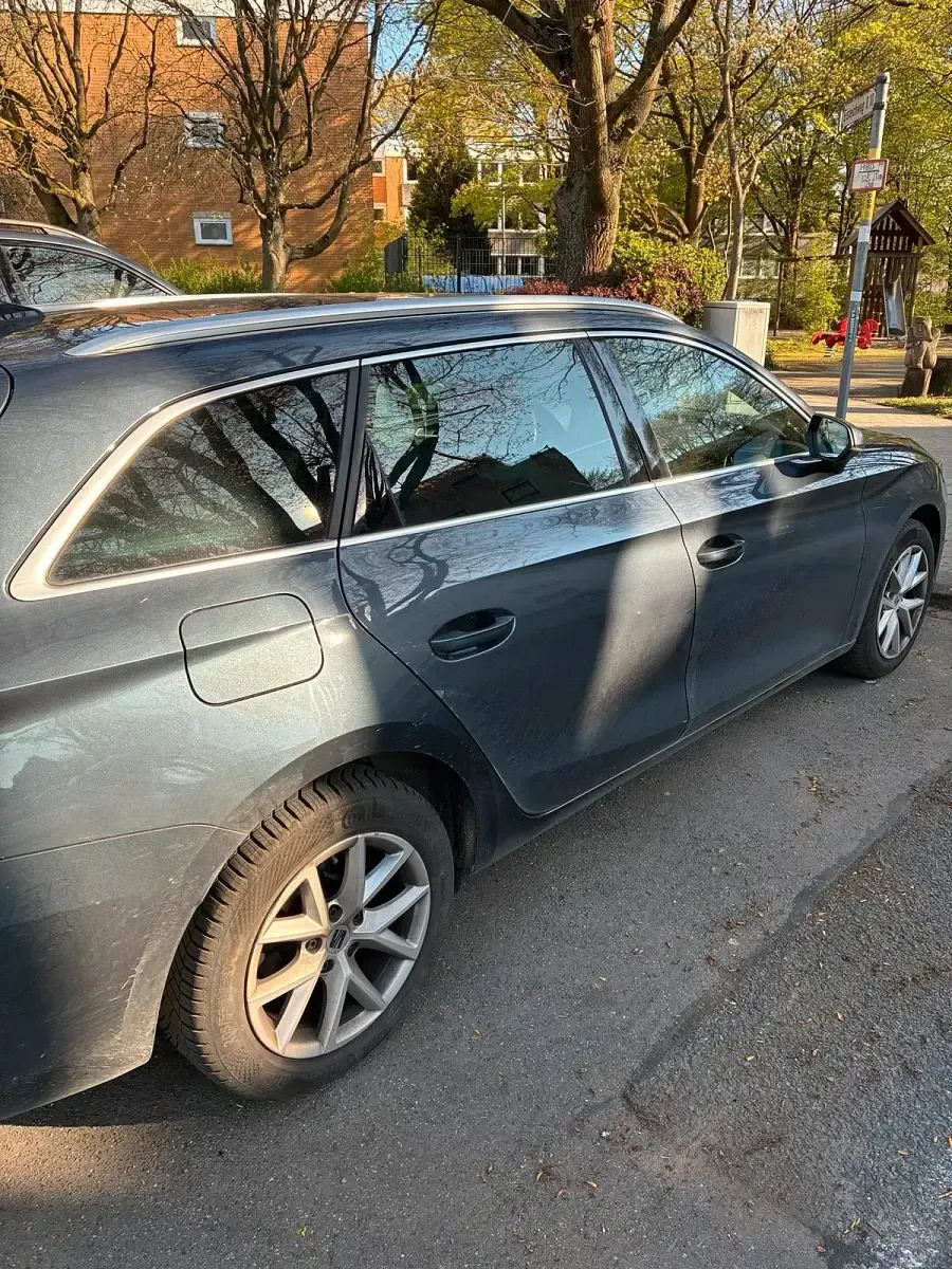 Usata Seat Leon 150 CV (110 kW) 2021 Andere farben Station wagon