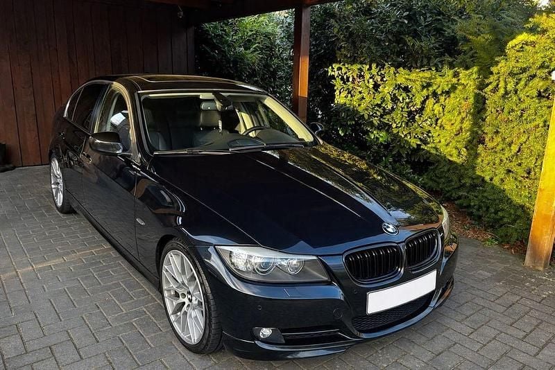 Gebraucht BMW 330 Performance 245 PS (180 kW) 2011 Schwarz Limousine