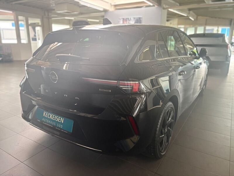 Gebraucht Opel Astra Elegance 150 PS (110 kW) 2022 Schwarz Limousine
