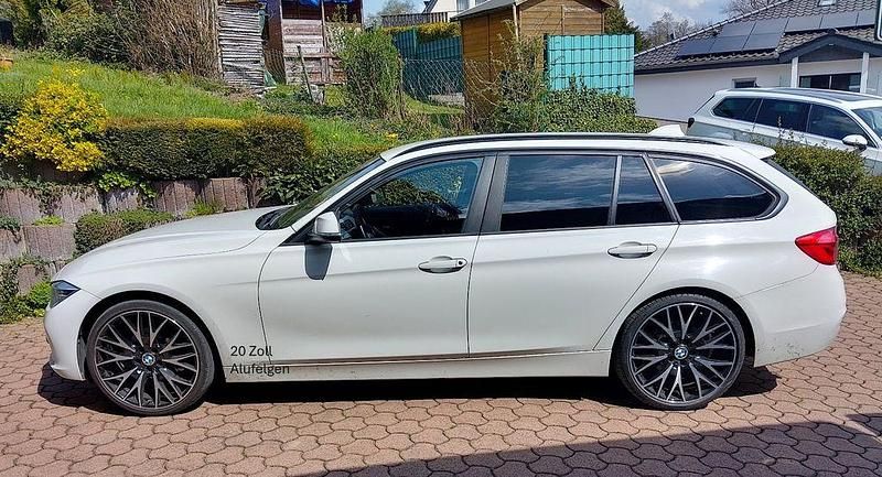 Gebraucht BMW 318 150 PS (110 kW) 2017 Weiß Kombi