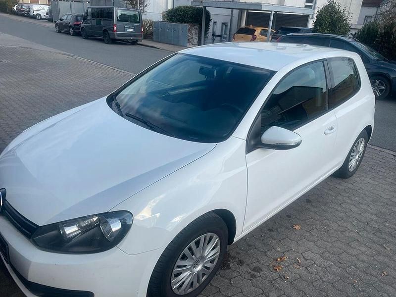 Gebraucht VW Golf VI Trendline 80 PS (58 kW) 2009 Weiß Kleinwagen
