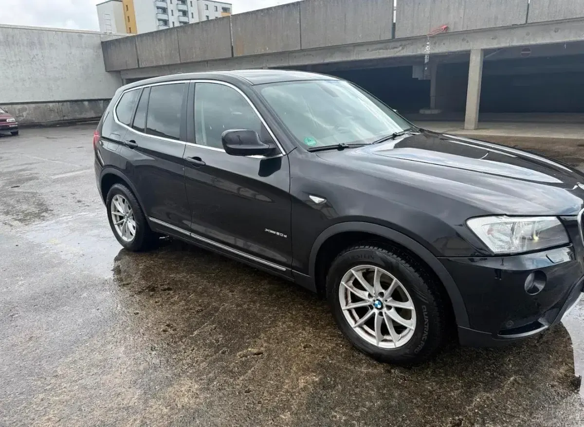 Gebraucht BMW X3 184 PS (135 kW) 2010 Schwarz SUV
