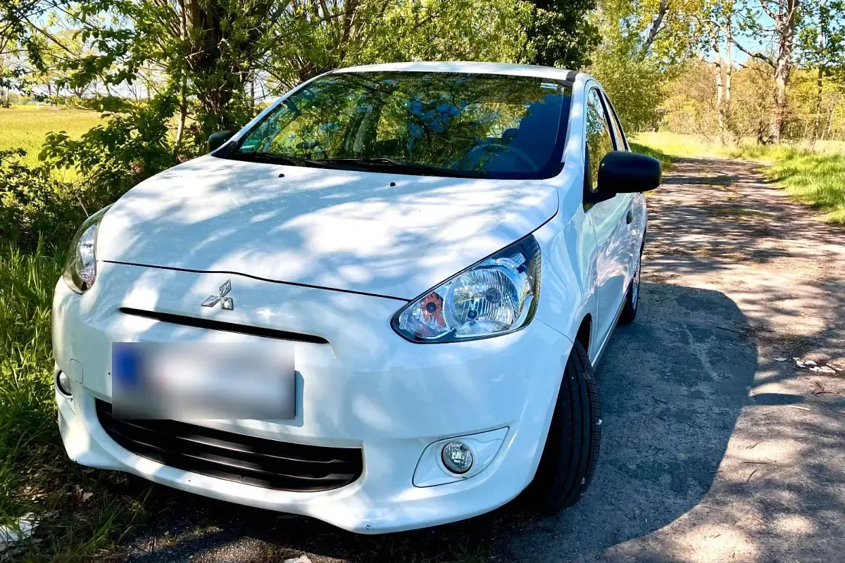 Gebraucht Mitsubishi Space Star Plus 70 PS (51 kW) 2015 Kleinwagen