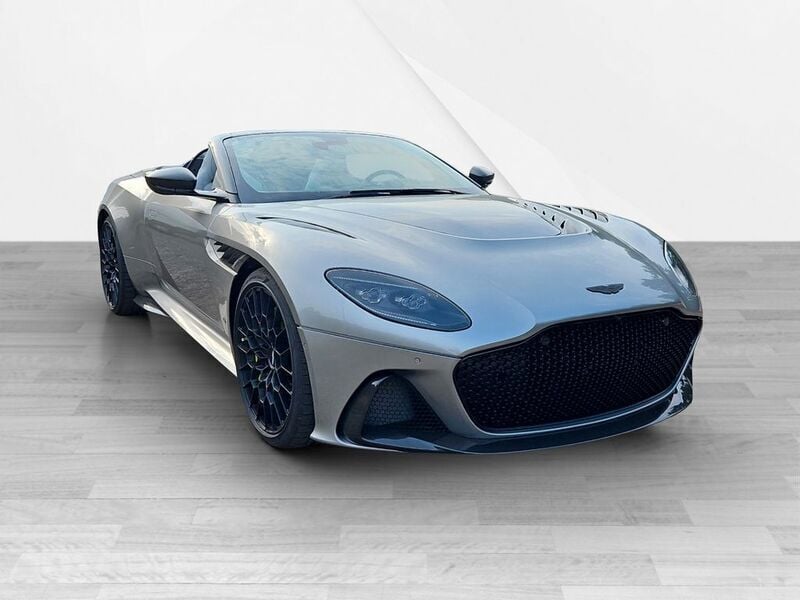 Gebraucht Aston Martin DBS 770 PS (566 kW) 2024 Silber Cabrio