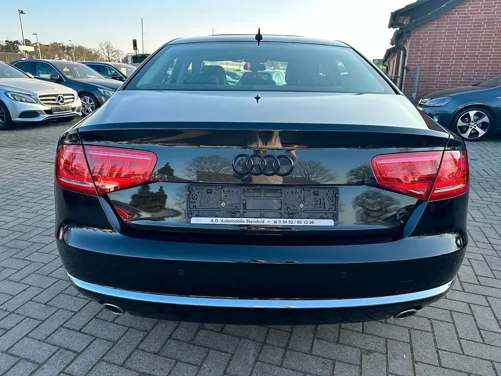 Gebraucht Audi A8 Ambiente 250 PS (183 kW) 2012 Schwarz Limousine