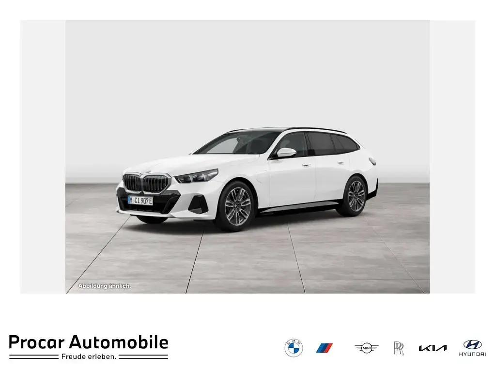 Gebraucht BMW 550e M Sport 489 PS (359 kW) 2025 Kombi