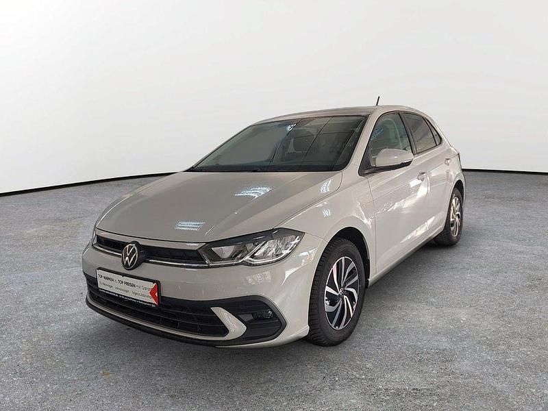 Neu VW Polo Life 95 PS (69 kW) 2025 Grau Limousine