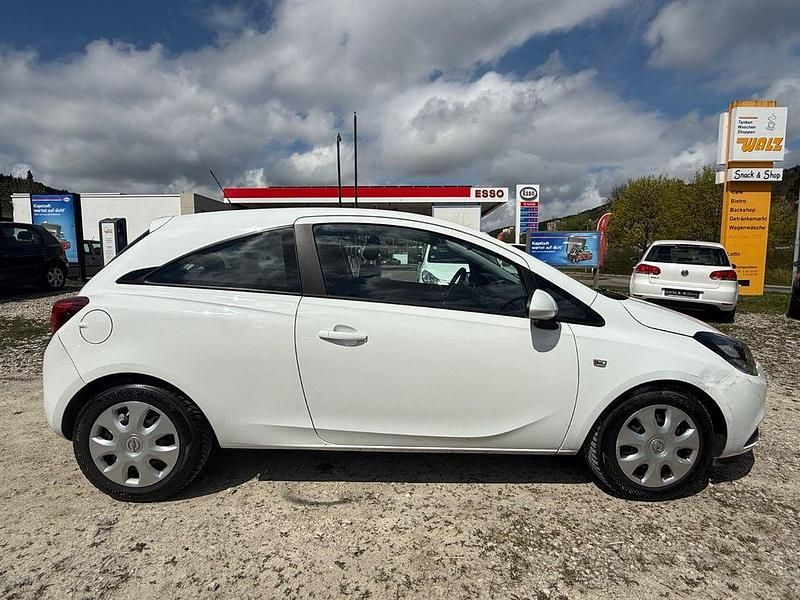 Usado Opel Corsa Edition 90 HP (66 kW) 2017 Branco Citadino