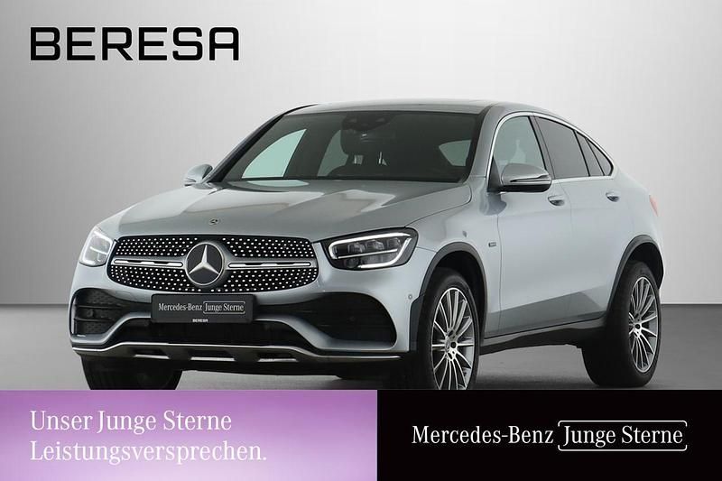 Silber Gebraucht 2020 Mercedes GLC300e AMG Coupé | 46.580 € (Fairer Preis) - Bild 1/3