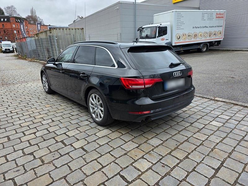Gebraucht Audi A4 Sport 150 PS (110 kW) 2016 Schwarz Kombi