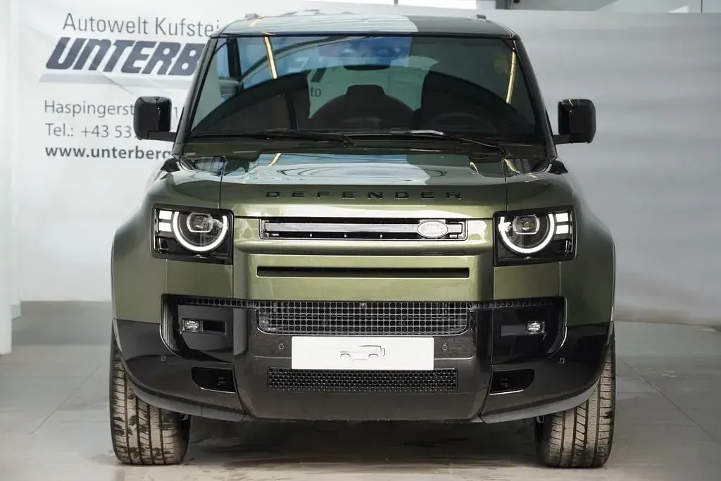 Neu Land Rover Defender SE Dynamic 300 PS (220 kW) 2026 Grün SUV
