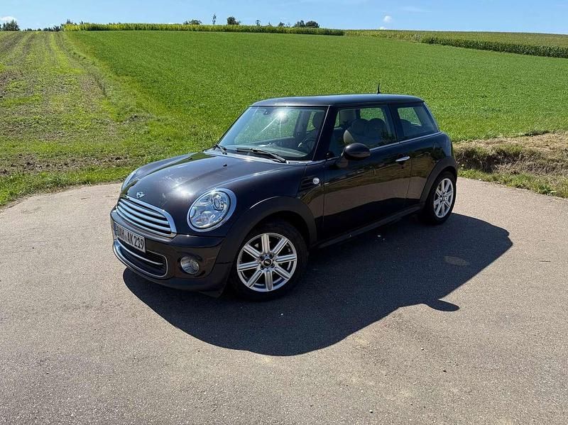 Second-hand Mini Cooper Chili 122 CP (89 kW) 2013 Maro Hatchback