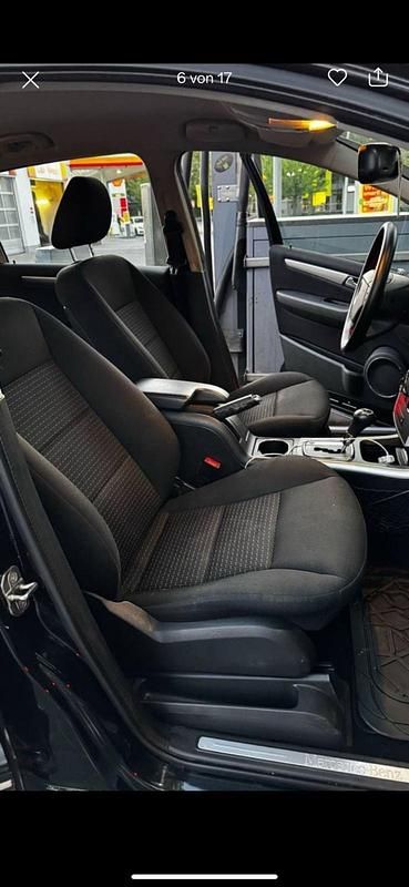 Gebraucht Mercedes 180 109 PS (80 kW) 2009 Schwarz Limousine