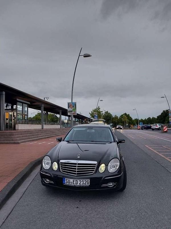 Gebraucht Mercedes E280 Avantgarde 190 PS (139 kW) 2006 Limousine