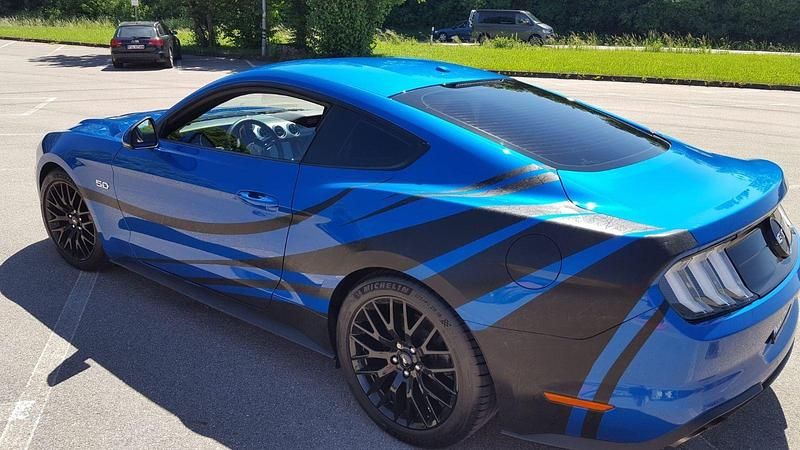 Blau Gebraucht 2020 Ford Mustang GT Coupé | 45.500 € (Fairer Preis) - Bild 1/4