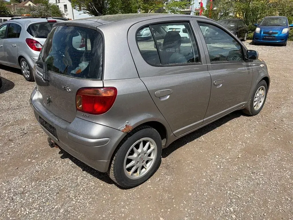 Gebraucht Toyota Yaris Sol 87 PS (63 kW) 2004 Grau Kleinwagen